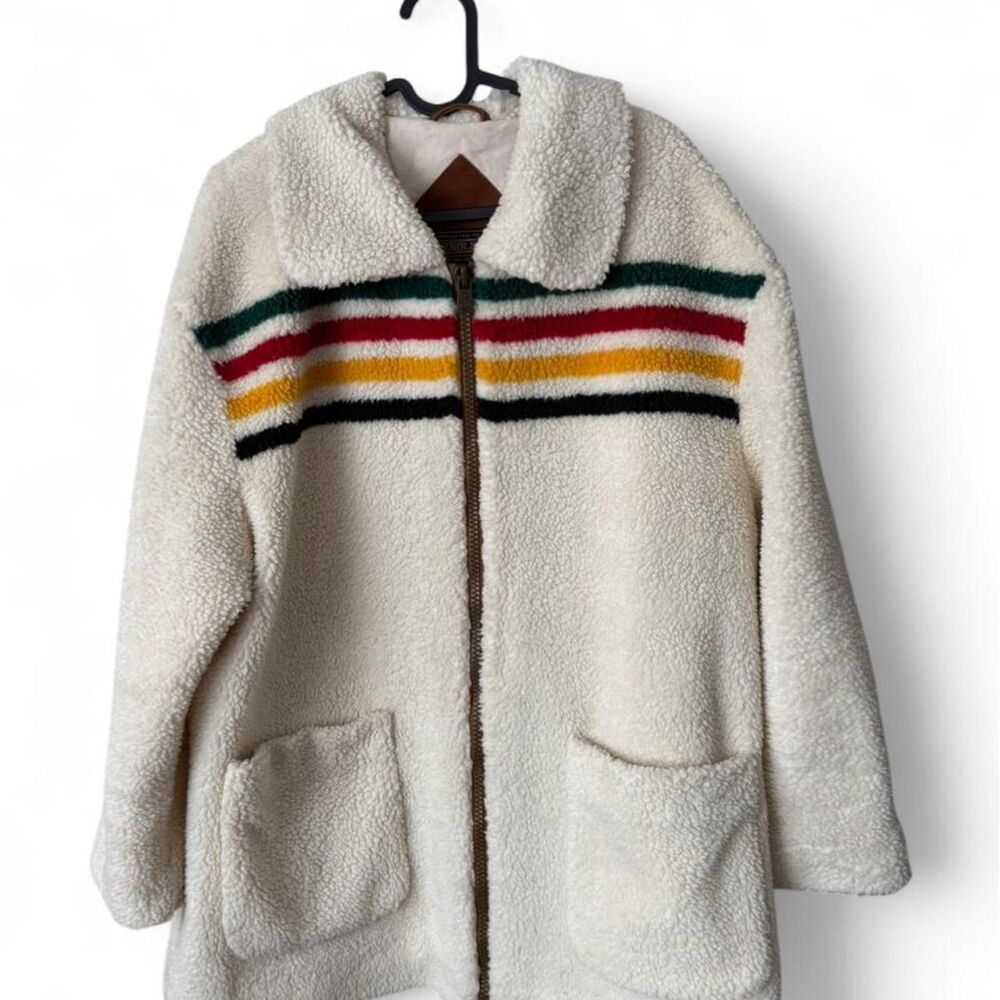 Pendleton Women's Cream and White Coat